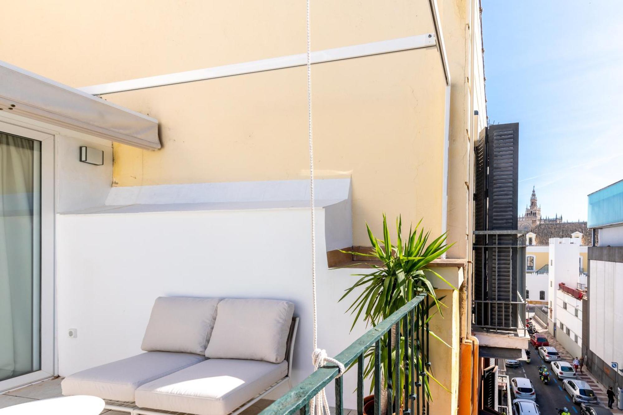 Duplex Con Terraza Junto A La Catedral Lejlighed Sevilla Eksteriør billede